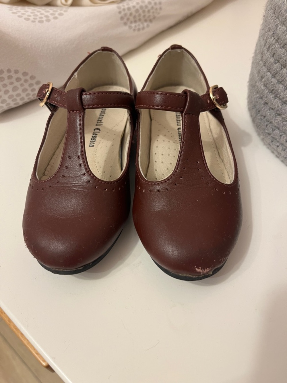 Girls Classic T-Strap Dress Shoes in Dark Brown Size 25